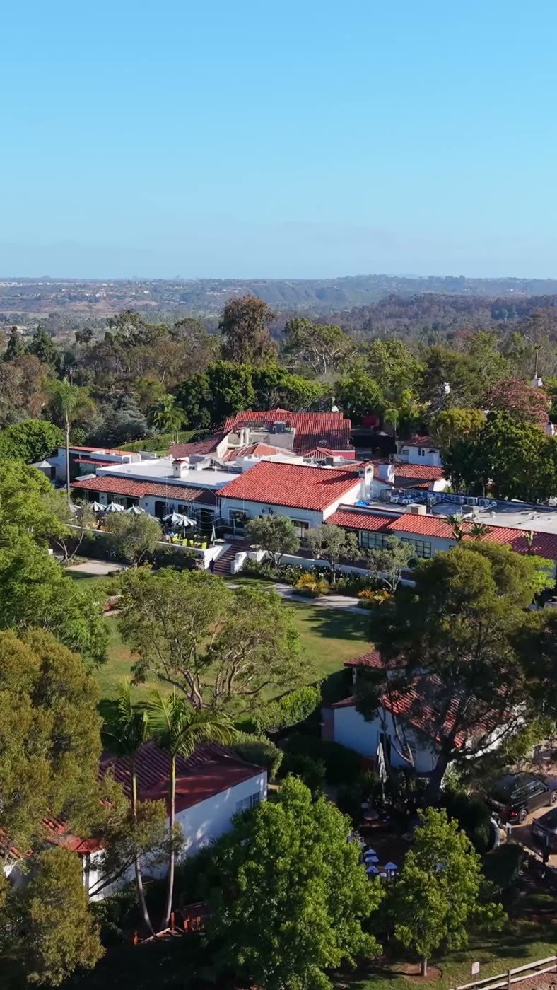 Rancho Santa Fe Aerial Drone Photo 22-2 (Vertical)