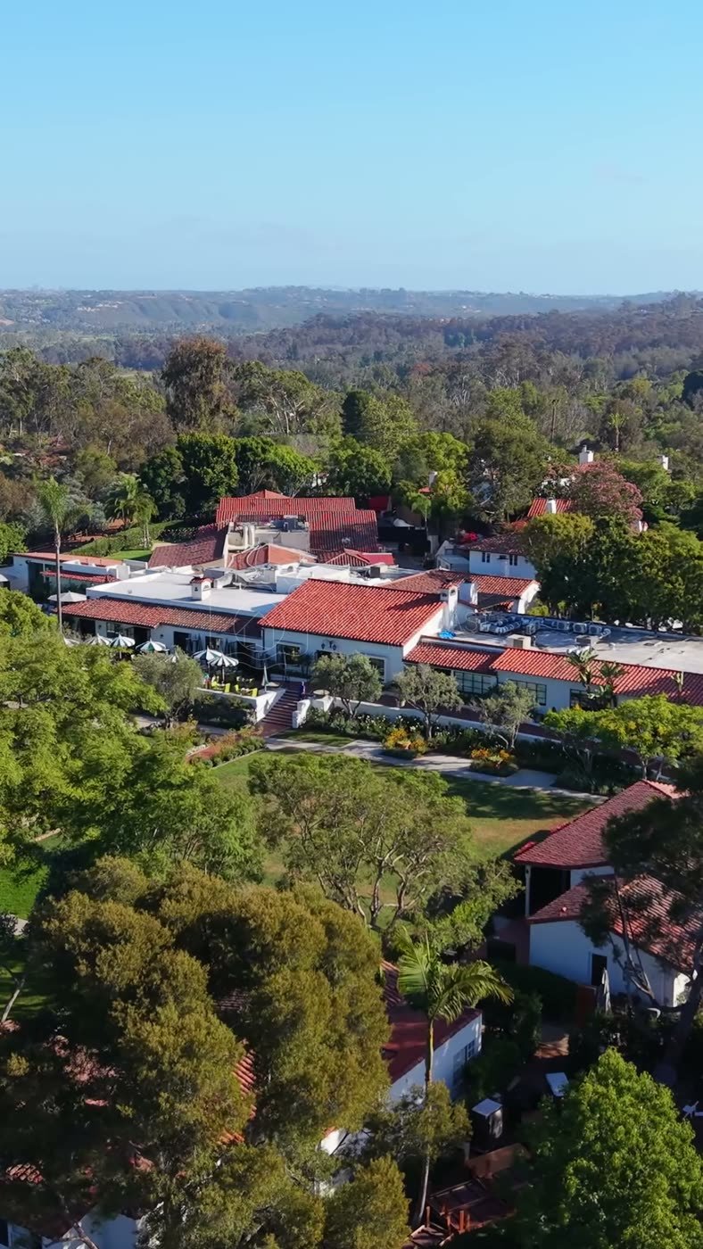 Rancho Santa Fe Aerial Drone Photo 22-3 (Vertical)