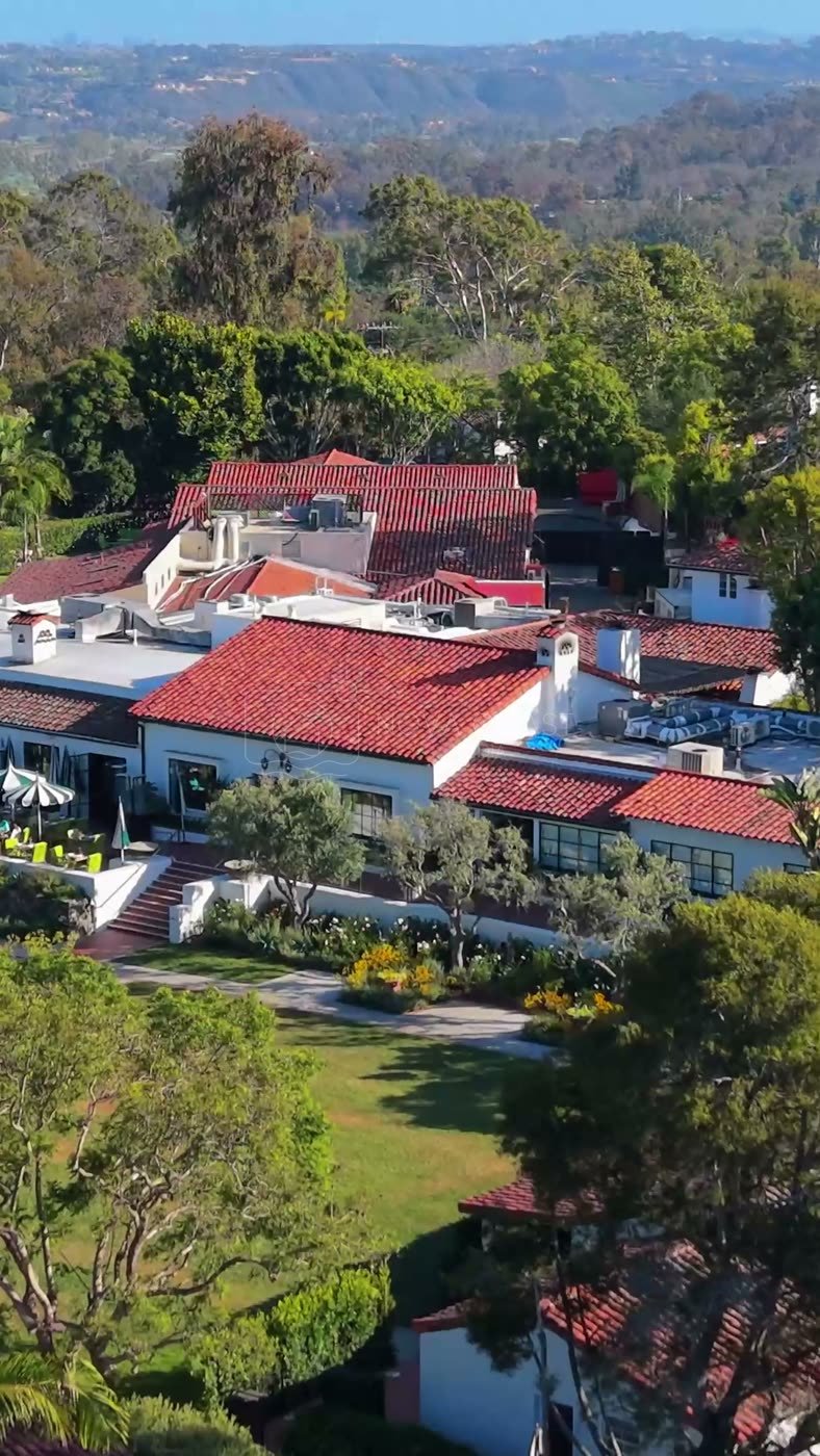 Rancho Santa Fe Aerial Drone Photo 23-2 (Vertical)