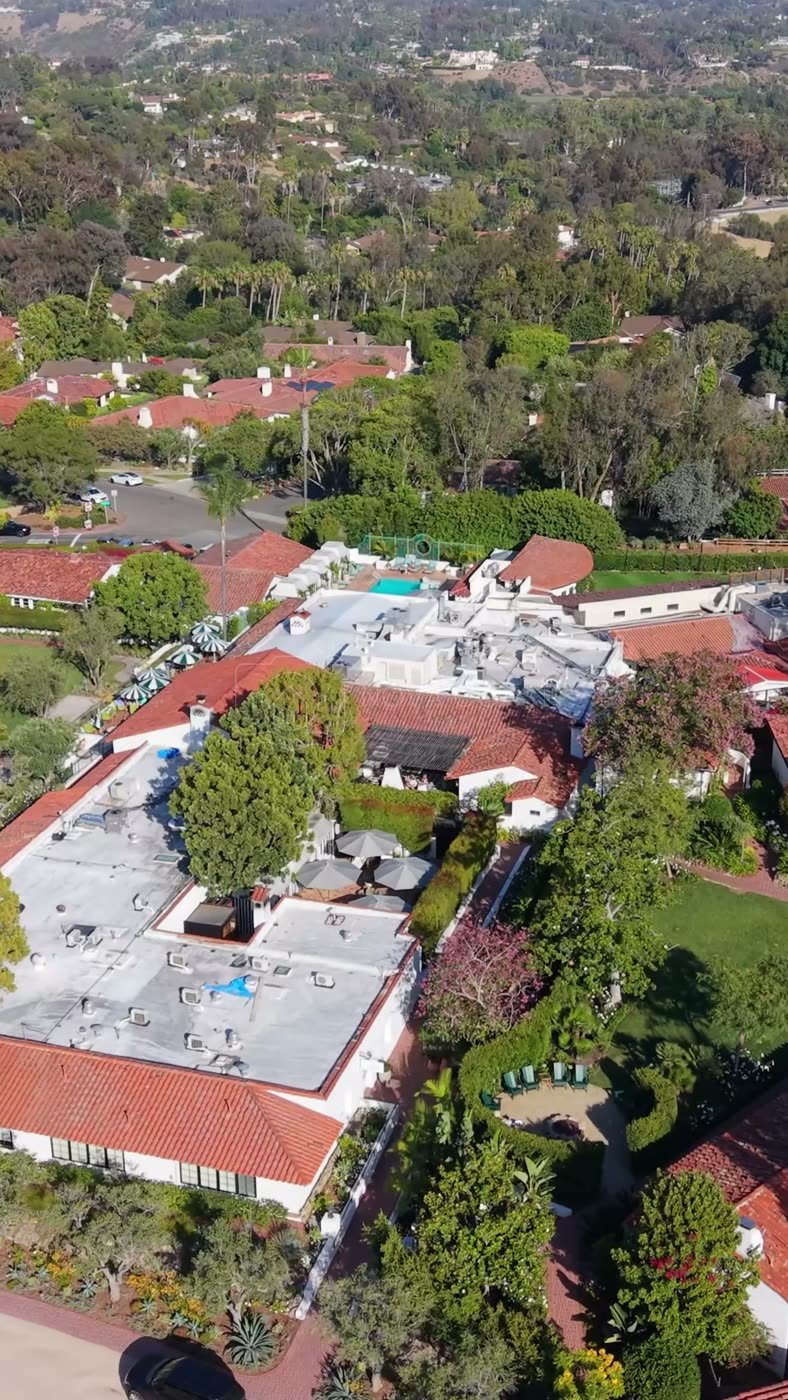 Rancho Santa Fe Aerial Drone Photo 26-7 (Vertical)