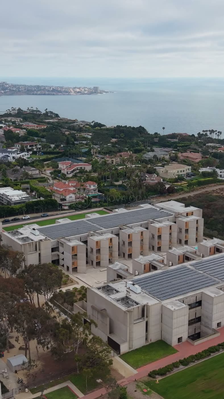 Salk Institute and La Jolla Farms Estates Along the Pacific Bluffs – High-Angle Panorama (Vertical)