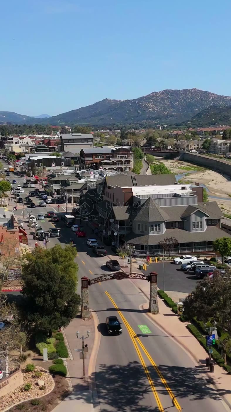 Temecula Aerial Drone Photo 59-1 (Vertical)