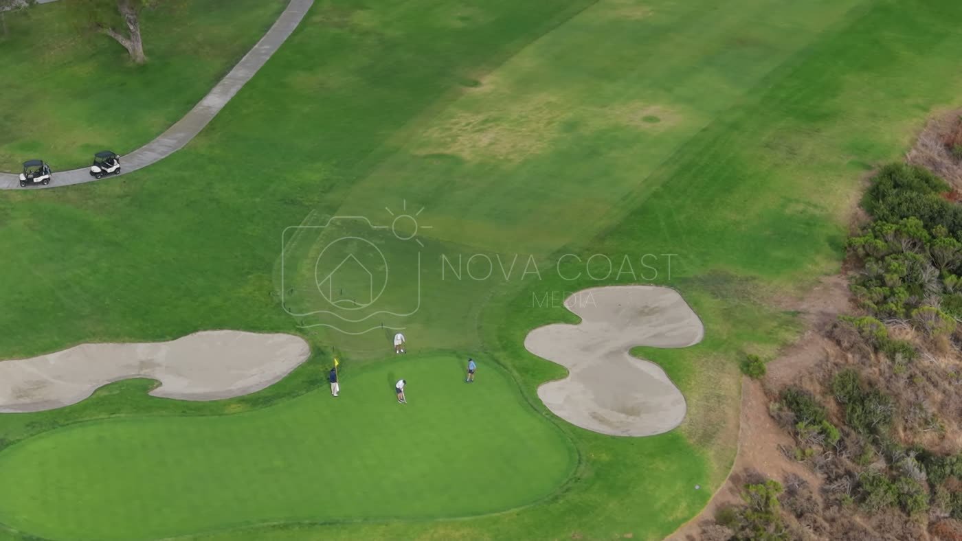 Overhead of a Torrey Pines Green Framed by Twin Sand Bunkers – Overhead Detail