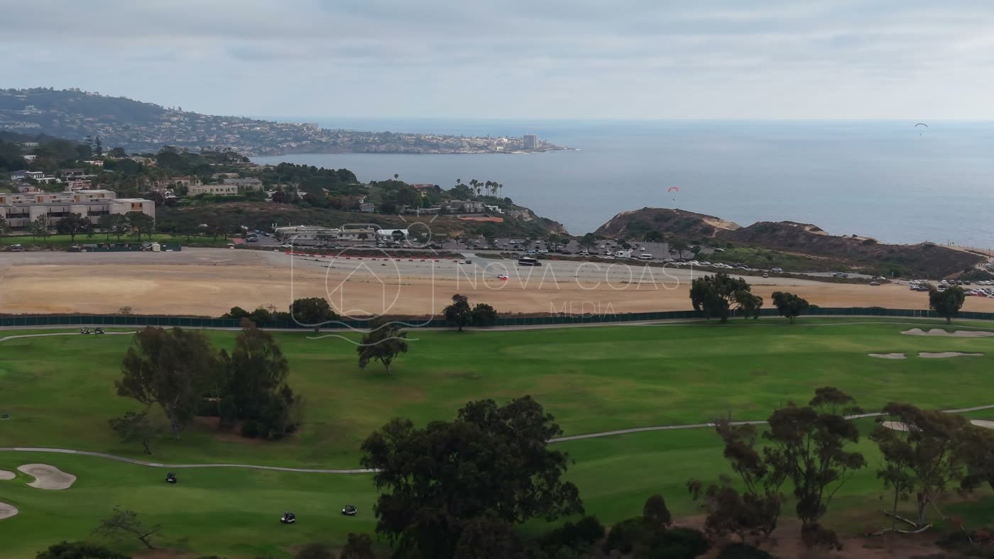 Torrey Pines Greens Above the Gliderport and La Jolla Cove – Wide Establishing Frame