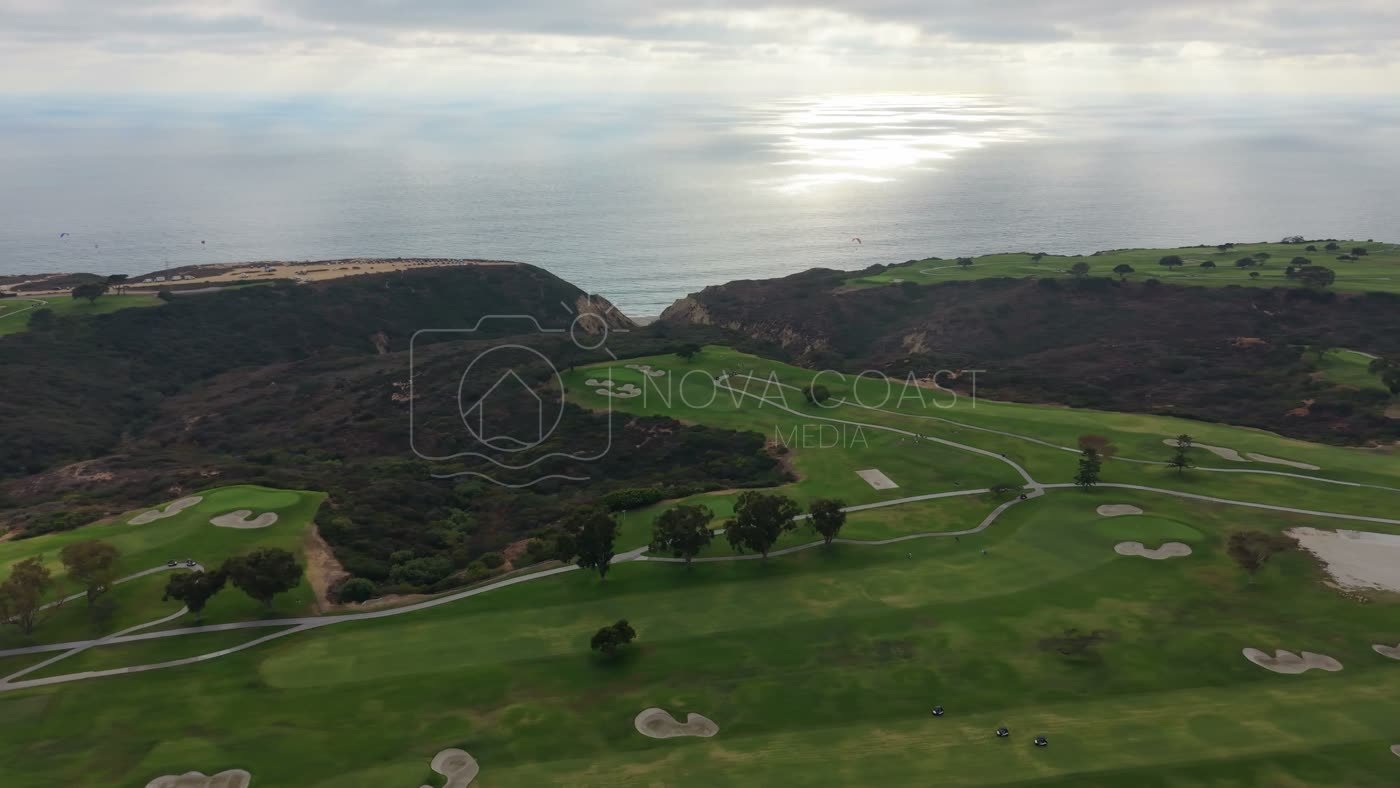 Clifftop Fairways of Torrey Pines Overlooking the Sunlit Pacific – Golden Hour Frame