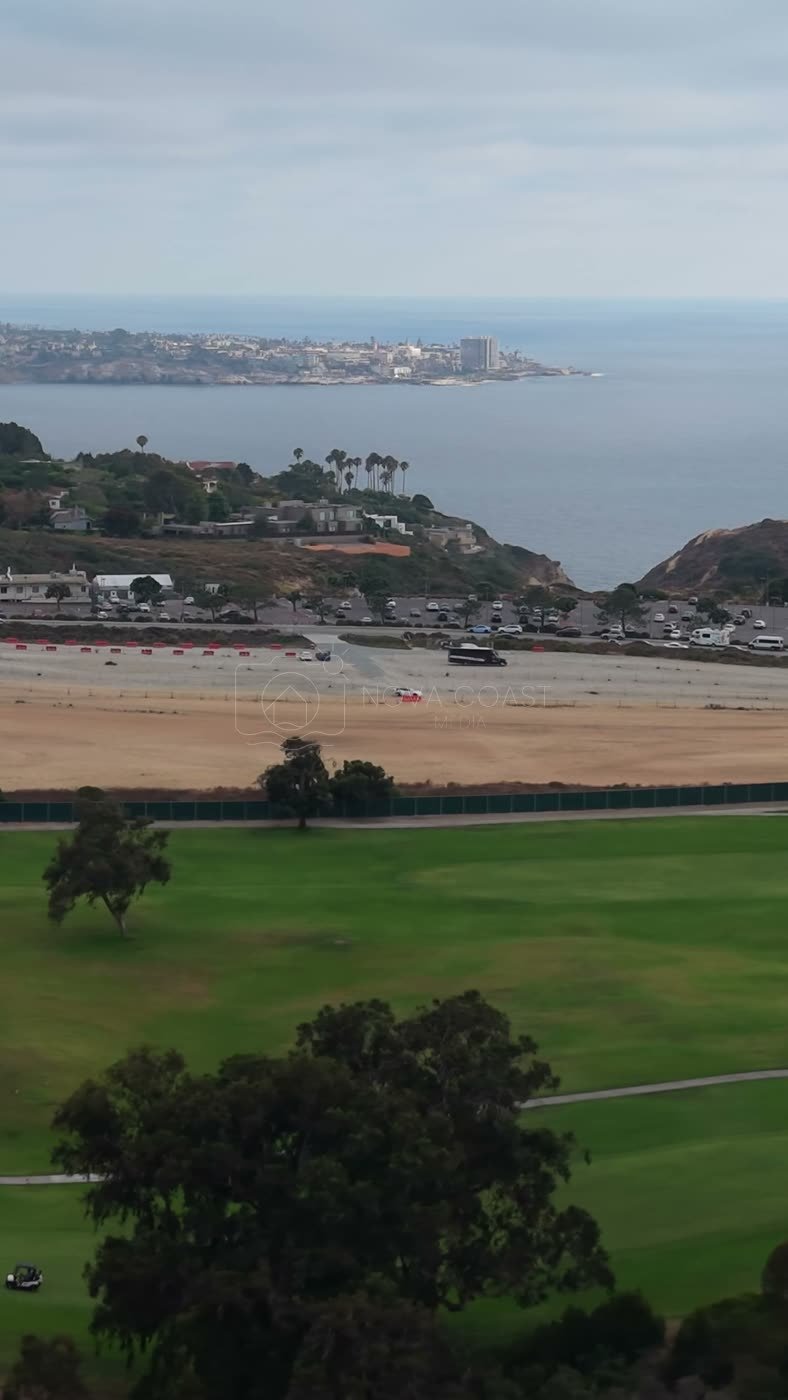 Torrey Pines Greens Above the Gliderport and La Jolla Cove – Wide Establishing Frame (Vertical)