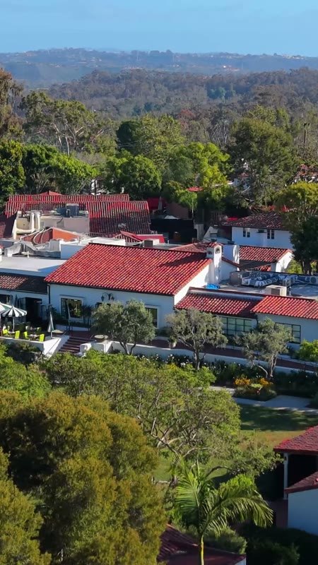 Rancho Santa Fe Aerial Drone Photo 23-4 (Vertical)
