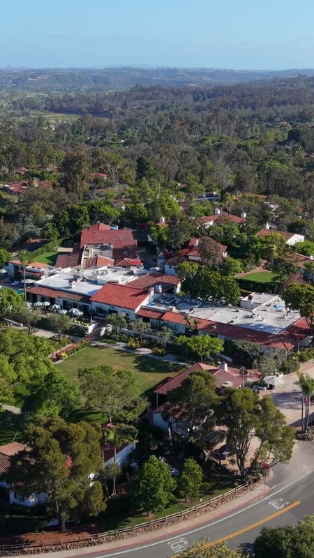 Rancho Santa Fe Aerial Drone Photo 26-3 (Vertical)