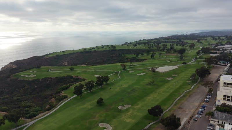 Oceanfront Holes at Torrey Pines Along the Bluff’s Edge