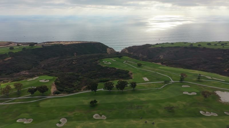 Clifftop Fairways of Torrey Pines Overlooking the Sunlit Pacific – High-Angle Panorama