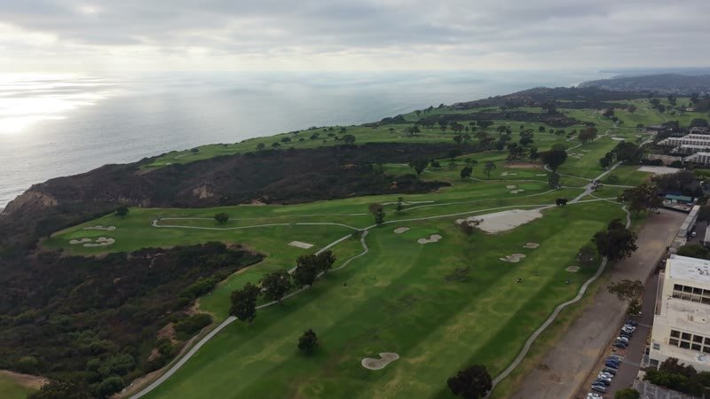 Oceanfront Holes at Torrey Pines Along the Bluff’s Edge – Wide Establishing Frame