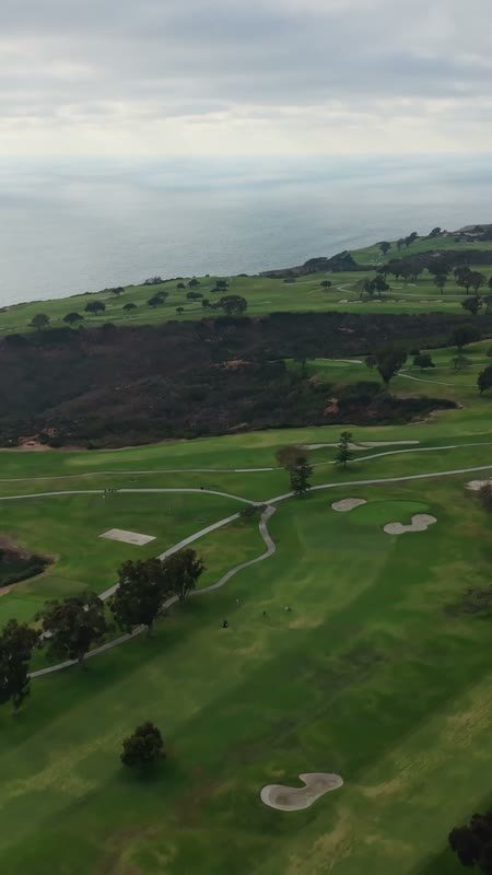 Oceanfront Holes at Torrey Pines Along the Bluff’s Edge – Wide Establishing Frame (Vertical)