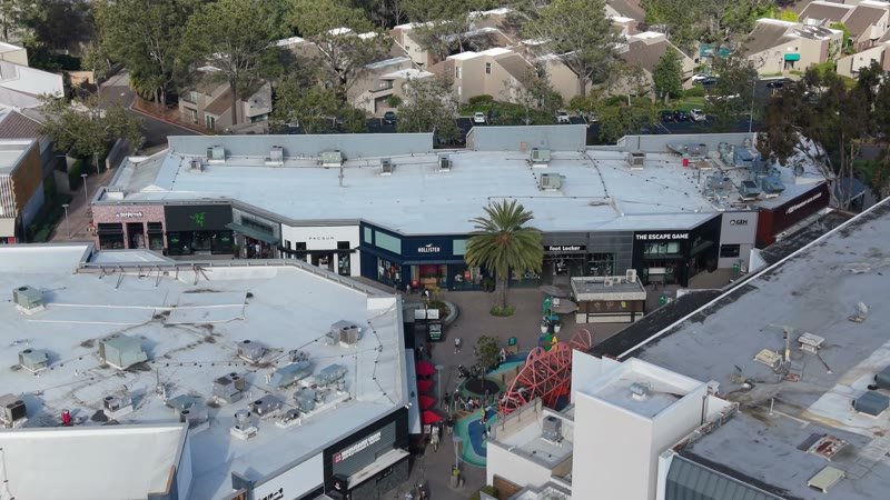Shopping Promenade and Play Sculpture at Westfield UTC – Elevated Perspective